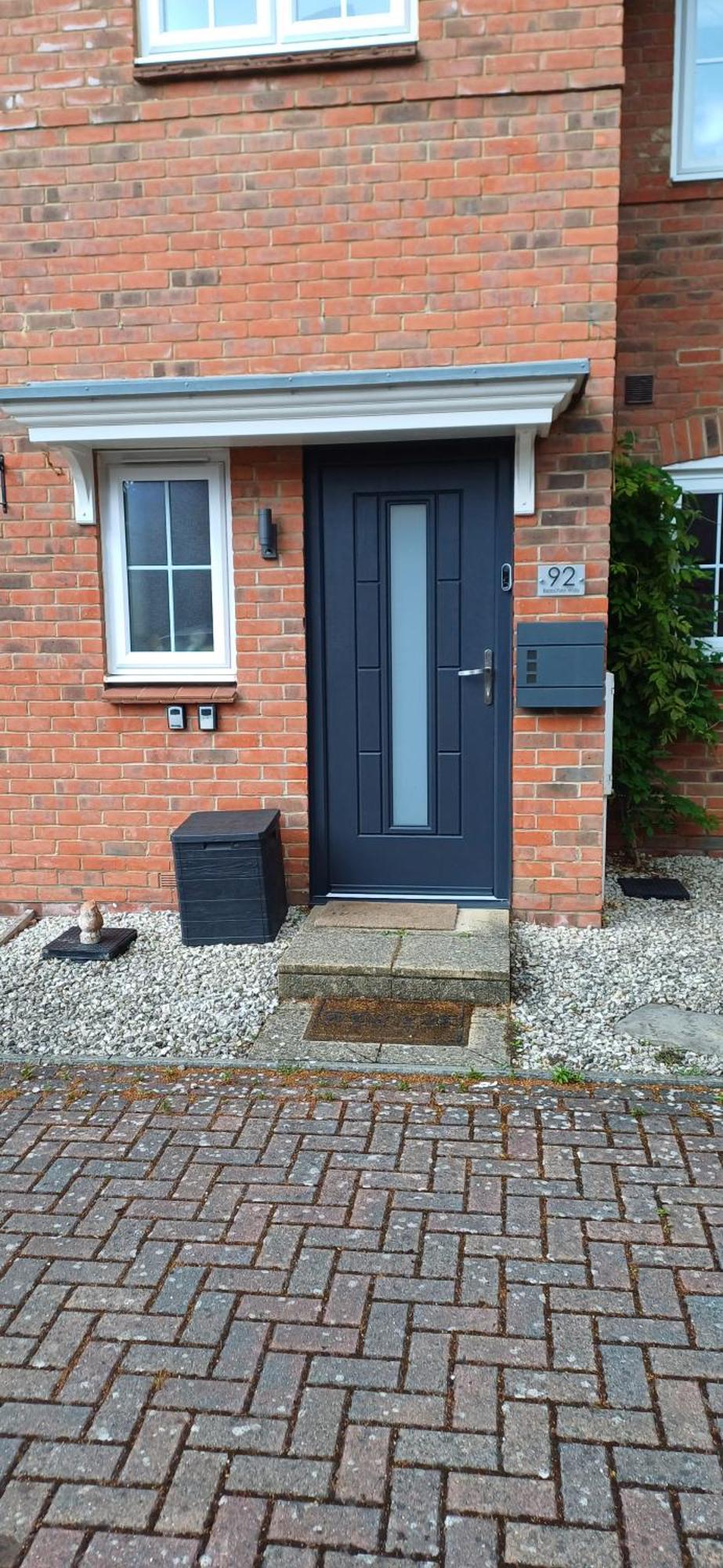 Secret Garden Apartment Faygate Exterior photo